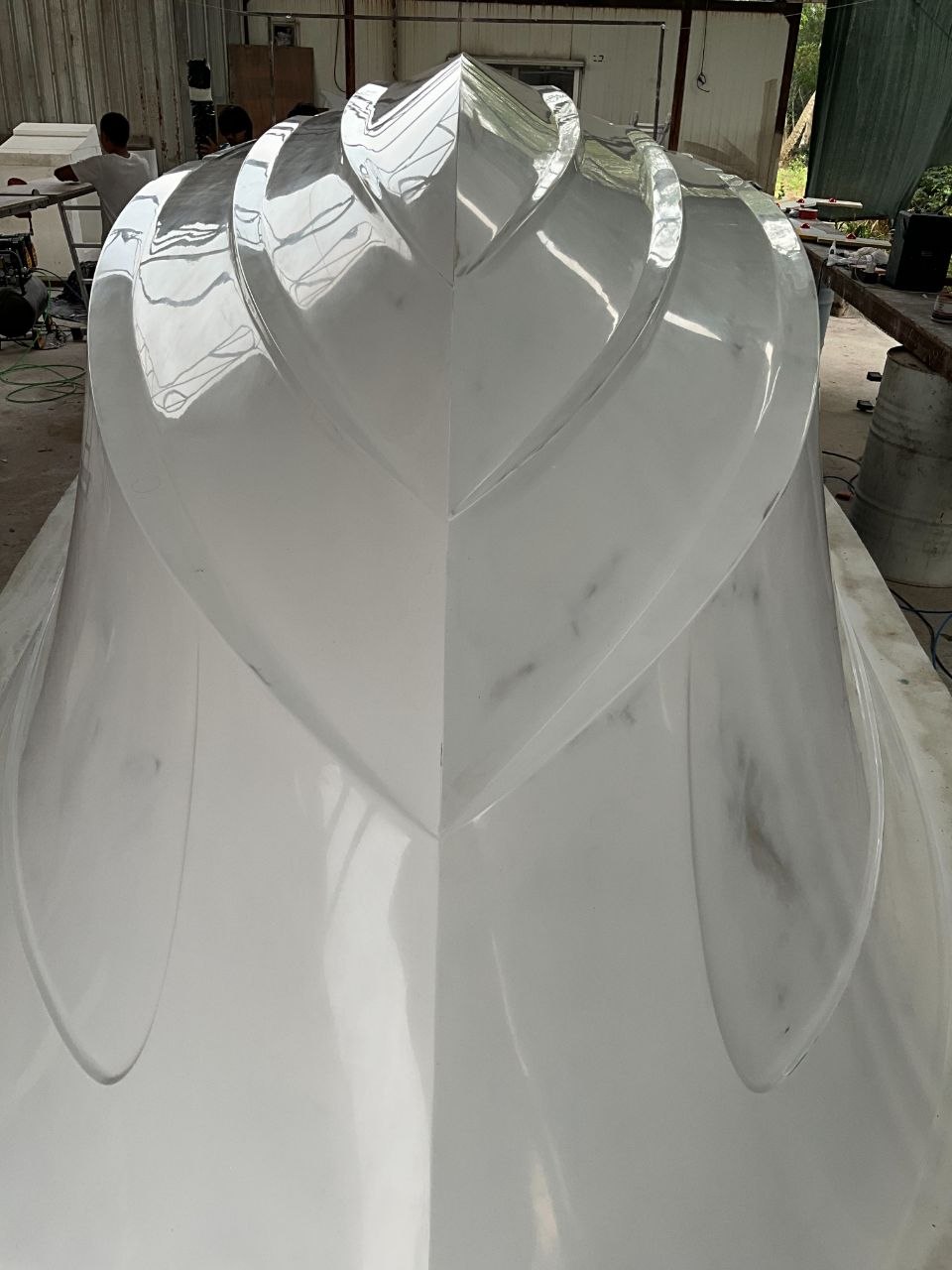 Bow crown compound surface